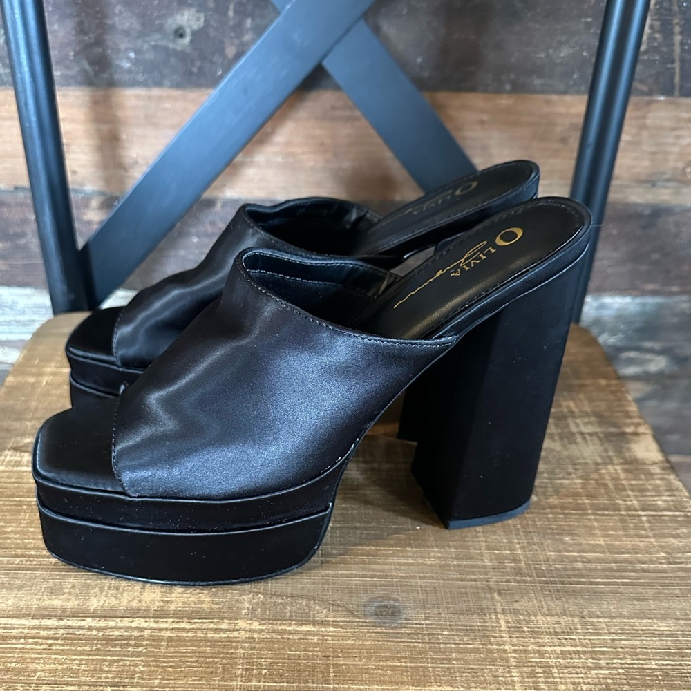 Olivia Ferguson Y2K Inspired Heels - Women’s Size 9